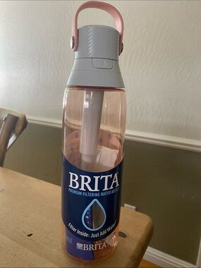 Brita premium filtering Water Bottle